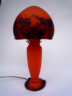 Lampe Lola mm rouge. Hauteur 40 cm . Pâte de verre - Lampes