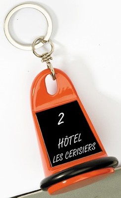 Porte-clés alu design conique petit modèle rouge hauteur 70mm sur largeur à la base de 40mm  | Gamme Alu Design